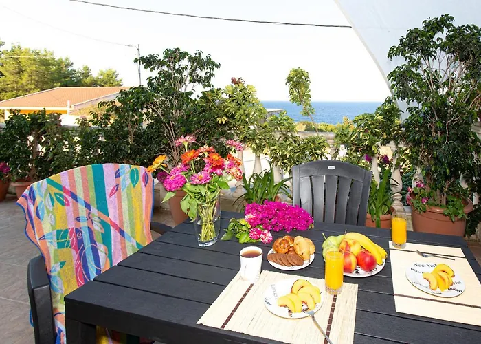 G And A House Апартаменты *