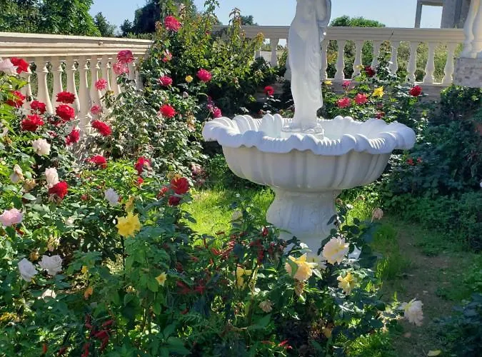 G And A House Апартаменты *